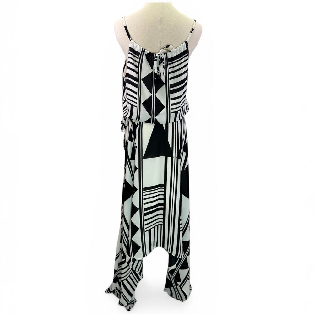 Express Geometric Print Black White Halter‎ Handkerchief Hem Maxi Dress Size S - Picture 7 of 10